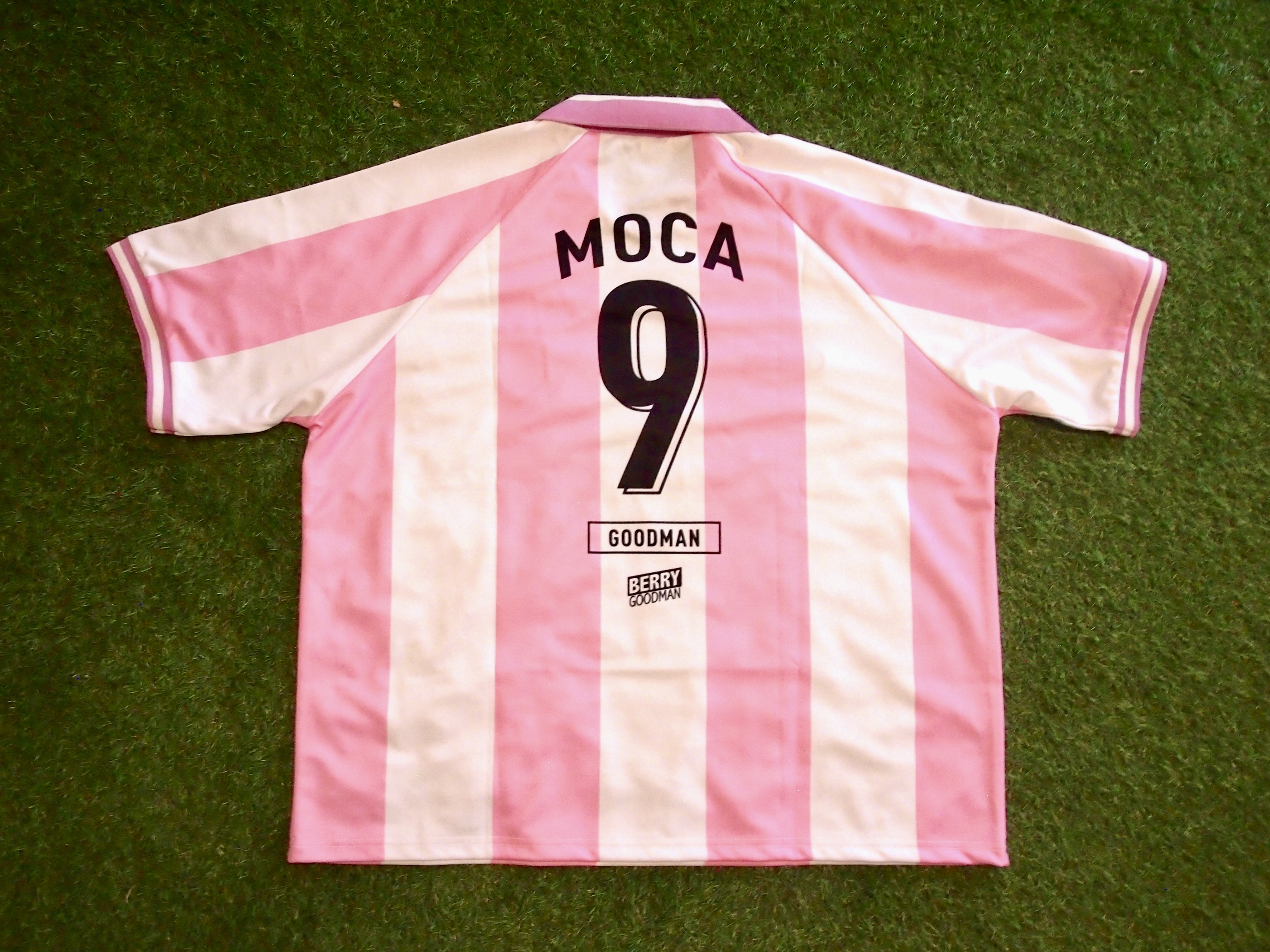 MOCAモデル｜ベリグ代表サッカーシャツ